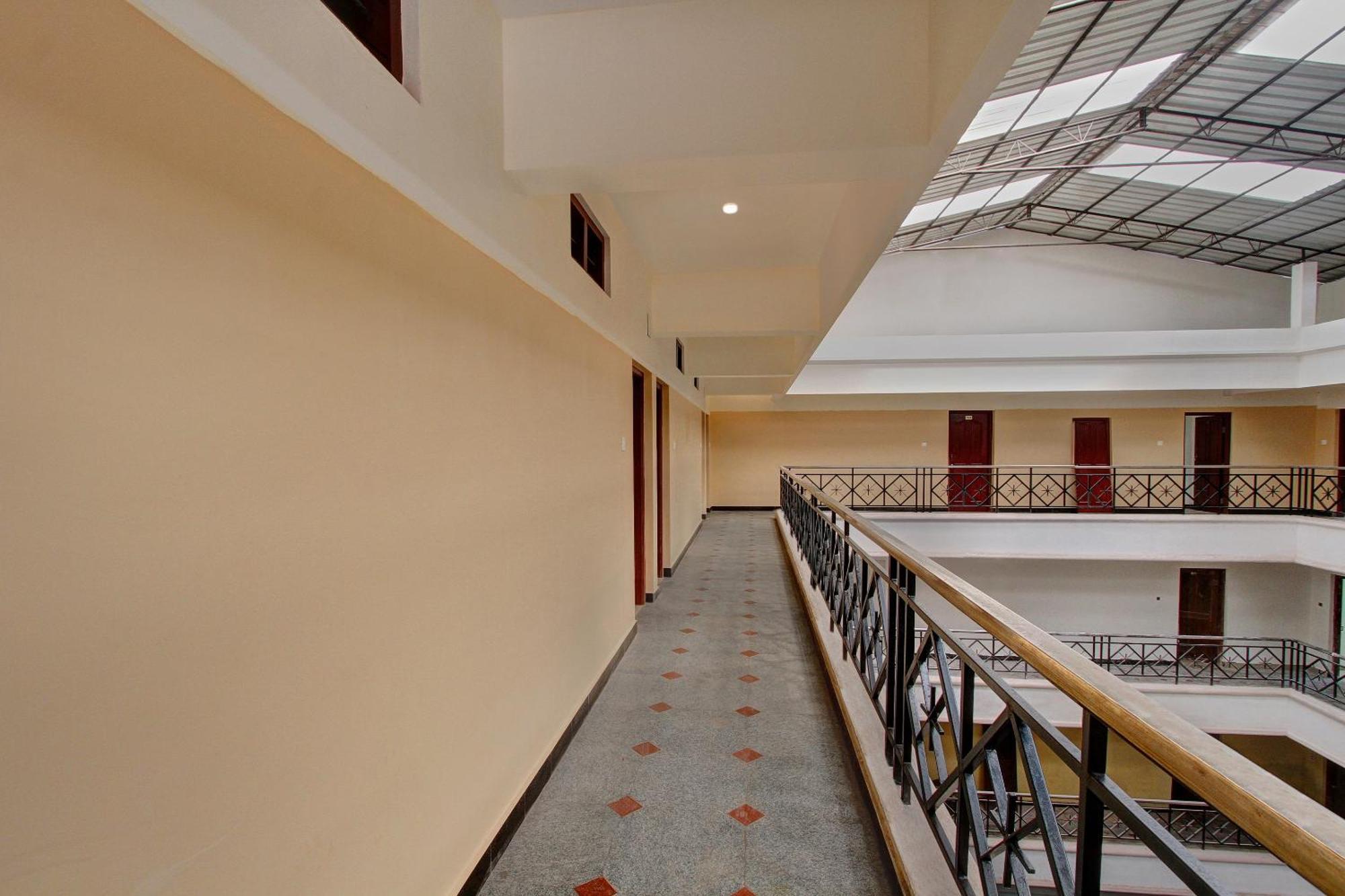 Hotel O Century Park Kāsaragod Zewnętrze zdjęcie