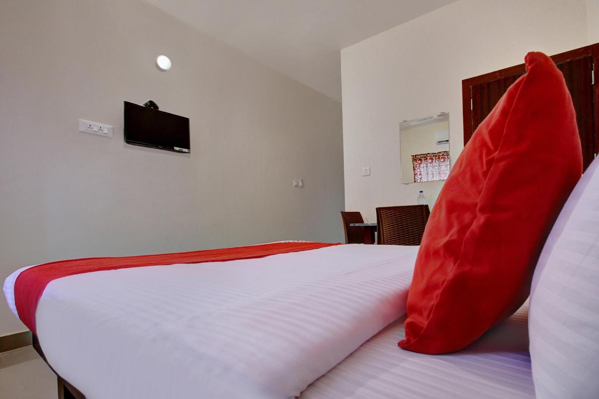 Hotel O Century Park Kāsaragod Zewnętrze zdjęcie